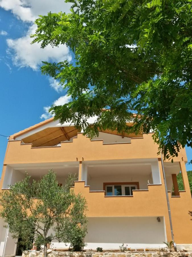 Apartments 4M Gornji Karin Kültér fotó