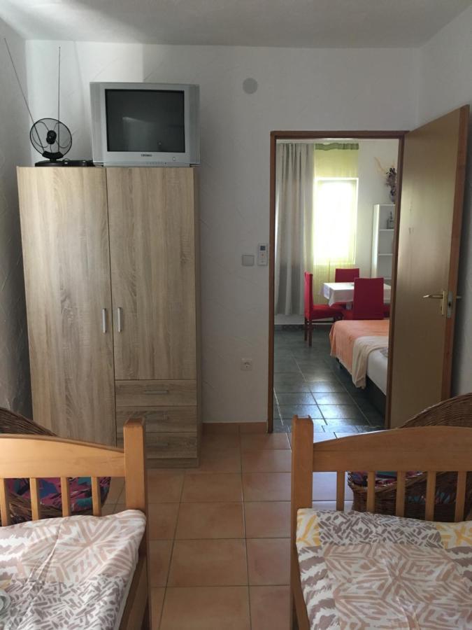 Apartments 4M Gornji Karin Kültér fotó