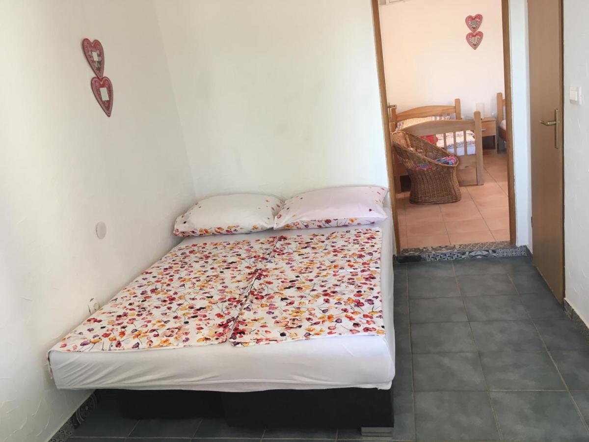 Apartments 4M Gornji Karin Kültér fotó
