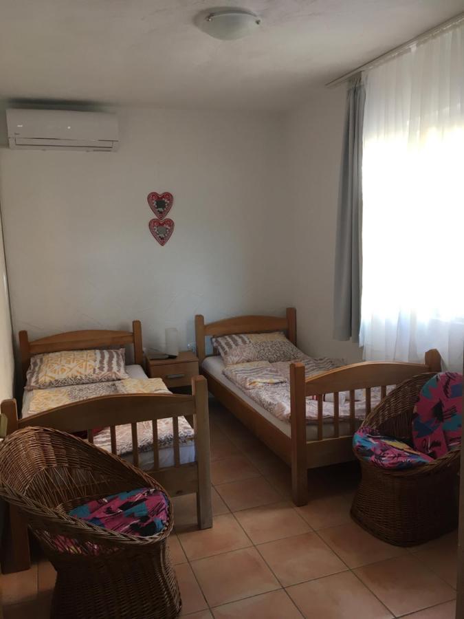 Apartments 4M Gornji Karin Kültér fotó