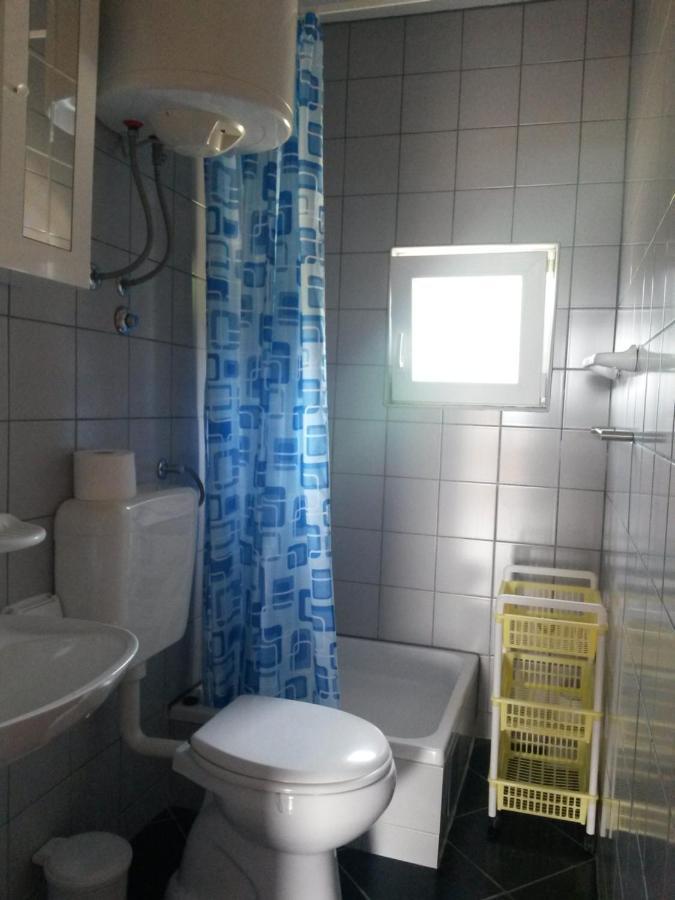 Apartments 4M Gornji Karin Kültér fotó