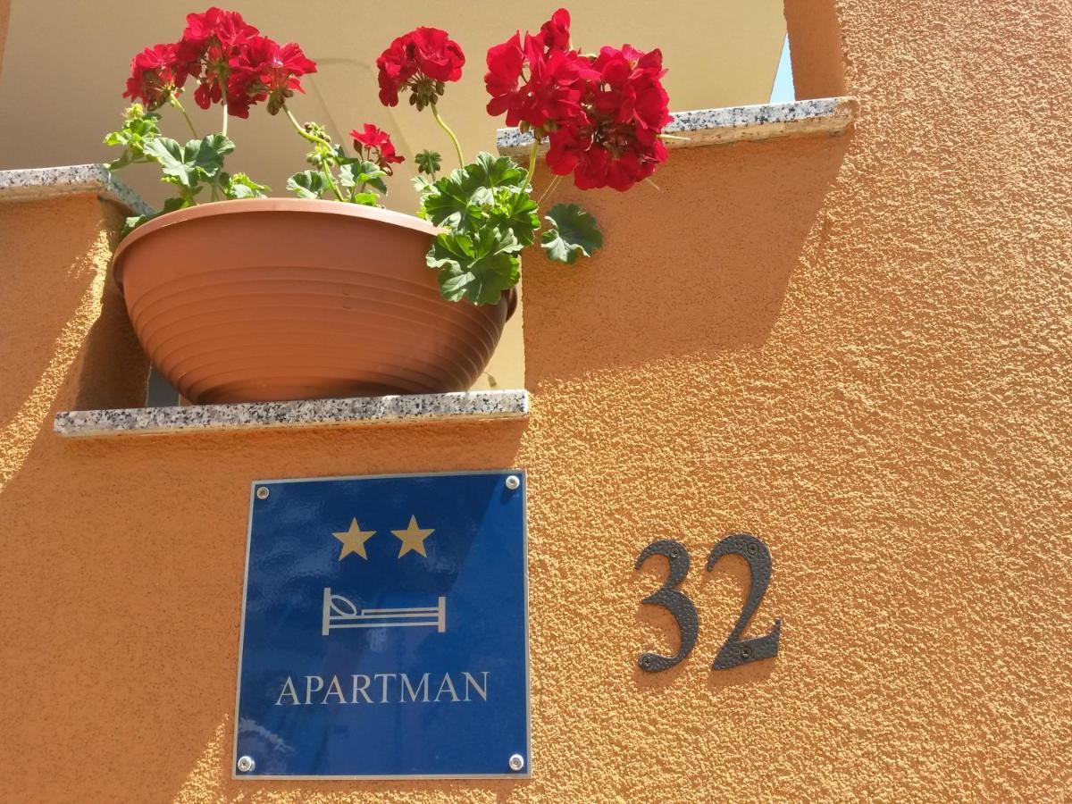Apartments 4M Gornji Karin Kültér fotó