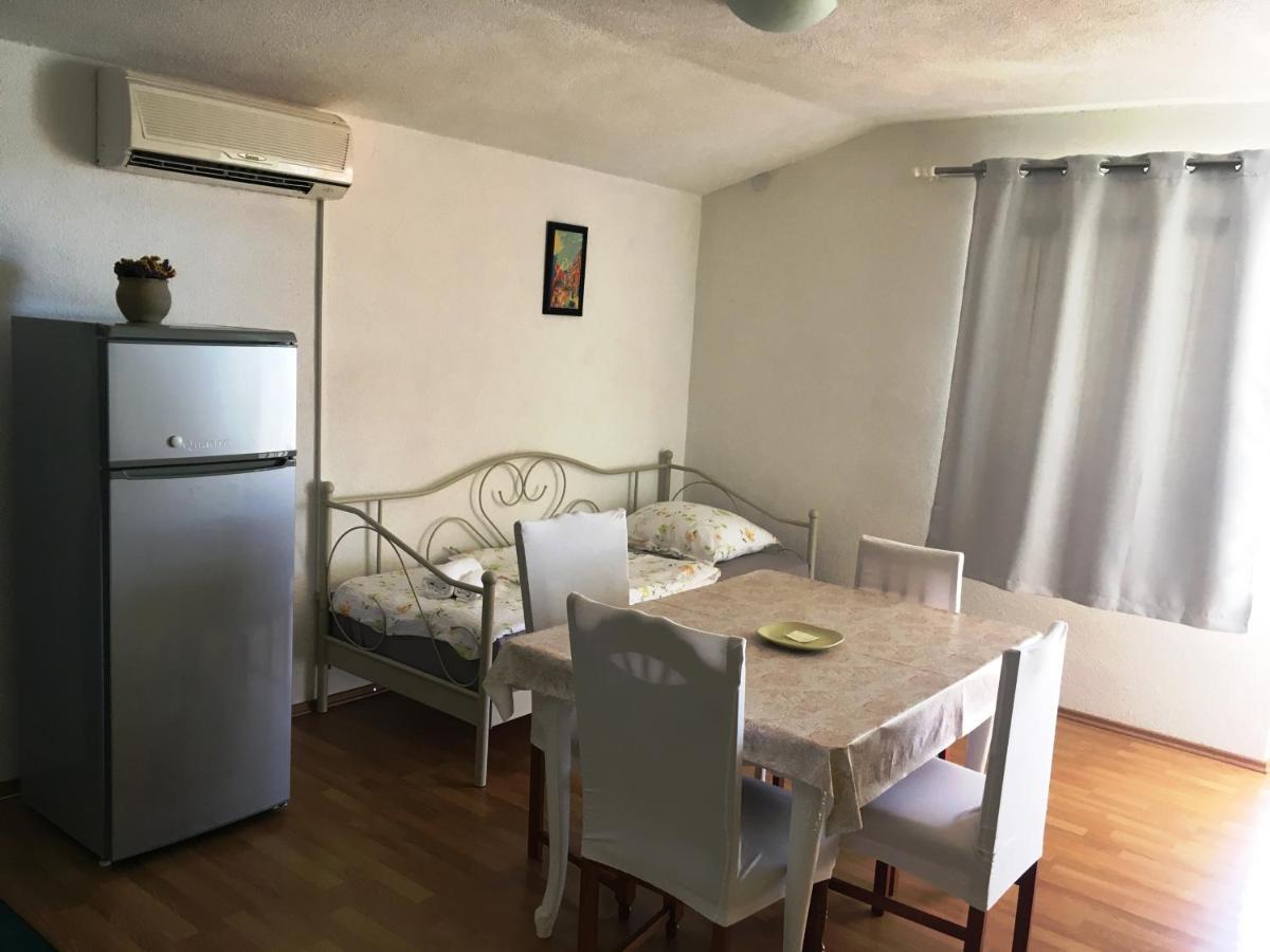 Apartments 4M Gornji Karin Kültér fotó